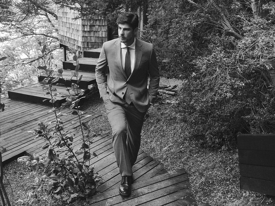 Calça de alfaiataria masculina: 7 dicas para montar looks modernos e elegantes