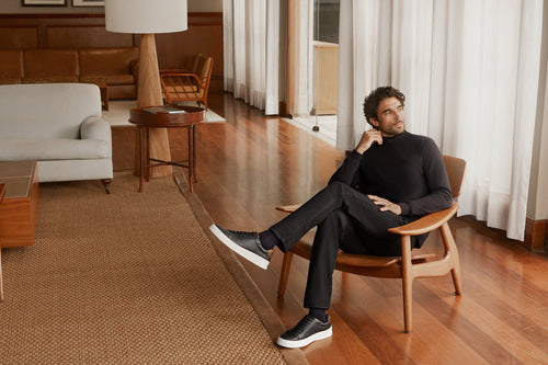 Look all black masculino: dicas para criar combinações estilosas