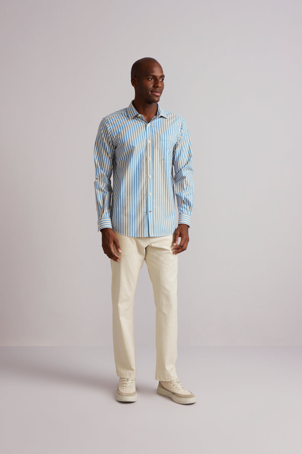 Camisa com Bolso Comfort