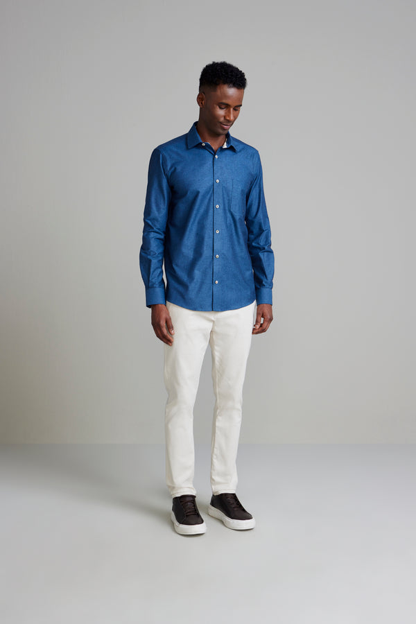 Camisa com Bolso Lisa Comfort - Azul Marinho