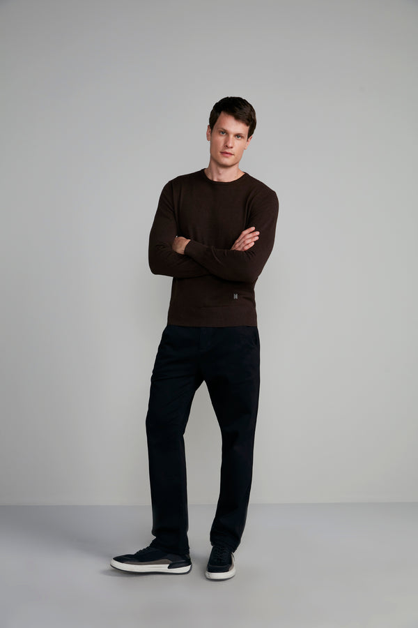 Tricot Gola Careca Slim Fit - Marrom