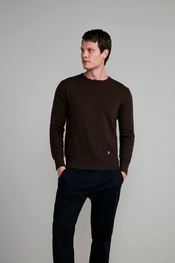 Tricot Gola Careca Slim Fit - Marrom