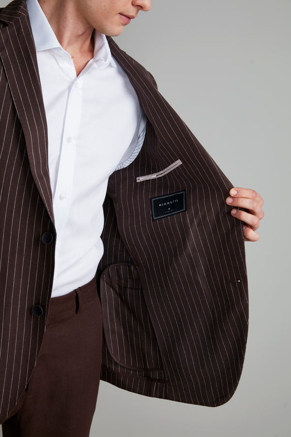 Blazer Alfaiataria Risca de Giz Slim Fit - Marrom
