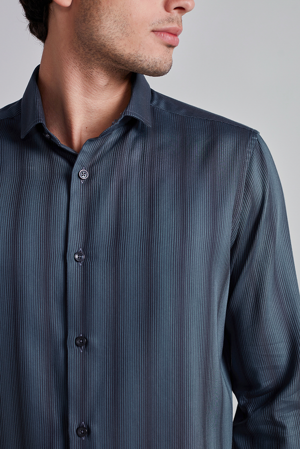 Camisa Slim Fit Listrada - Cinza Chumbo
