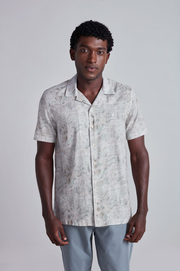 Camisa Manga Curta Estampada Comfort - Bege Areia