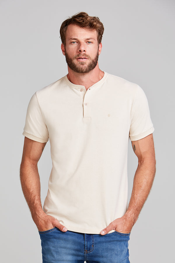 Camisa Polo Malha Slim Fit Gola Portuguesa - Bege