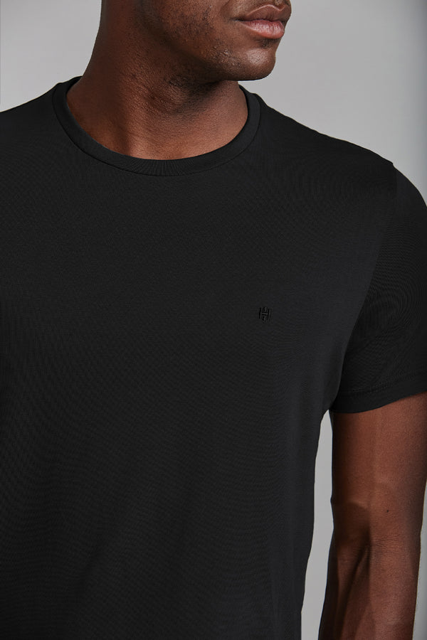 Camiseta Slim Fit - Preto