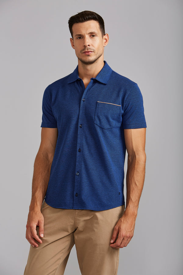 Camisa Manga Curta com Bolso Lisa Piquet Slim Fit - Azul Marinho / Azul Bic