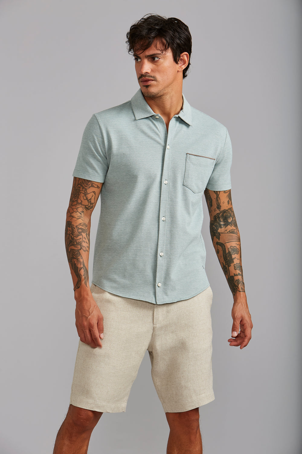 Camisa Manga Curta com Bolso Lisa Piquet Slim Fit