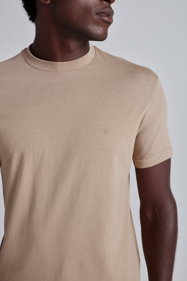 Camiseta Malha Slim Fit - Marrom