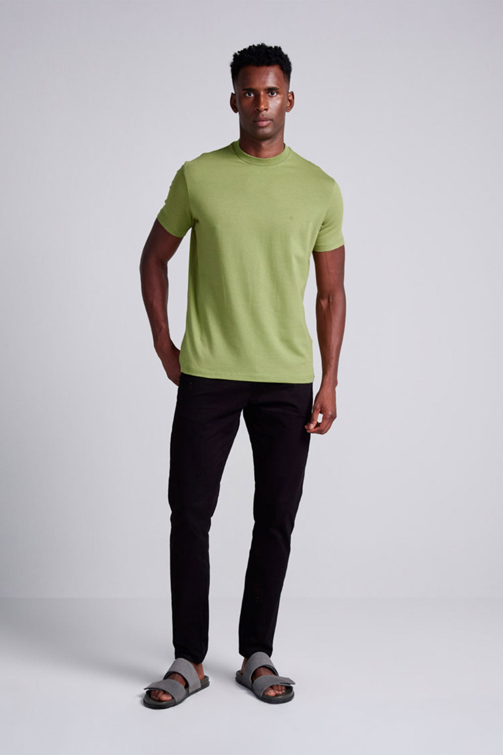 Camiseta Malha Slim Fit