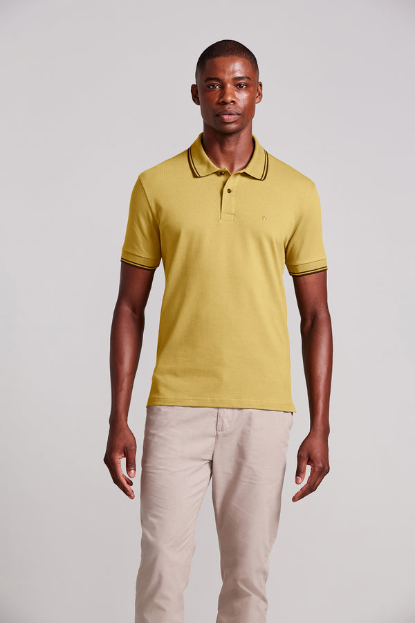 Polo Manga Curta Piquet Básica Slim Fit - Amarelo Mostarda