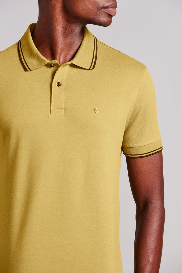 Polo Manga Curta Piquet Básica Slim Fit - Amarelo Mostarda