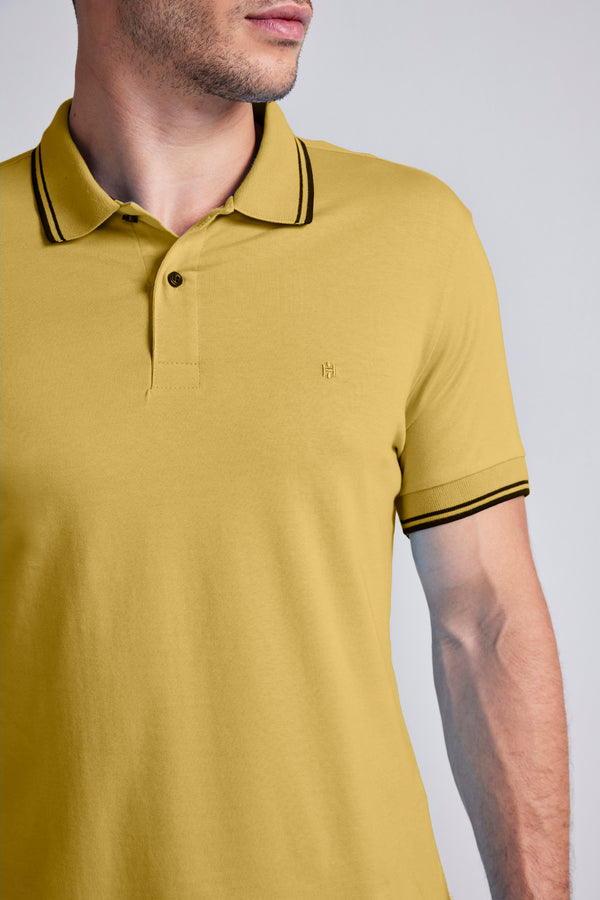 Polo Manga Curta Malha Básica Slim Fit - Amarelo Mostarda
