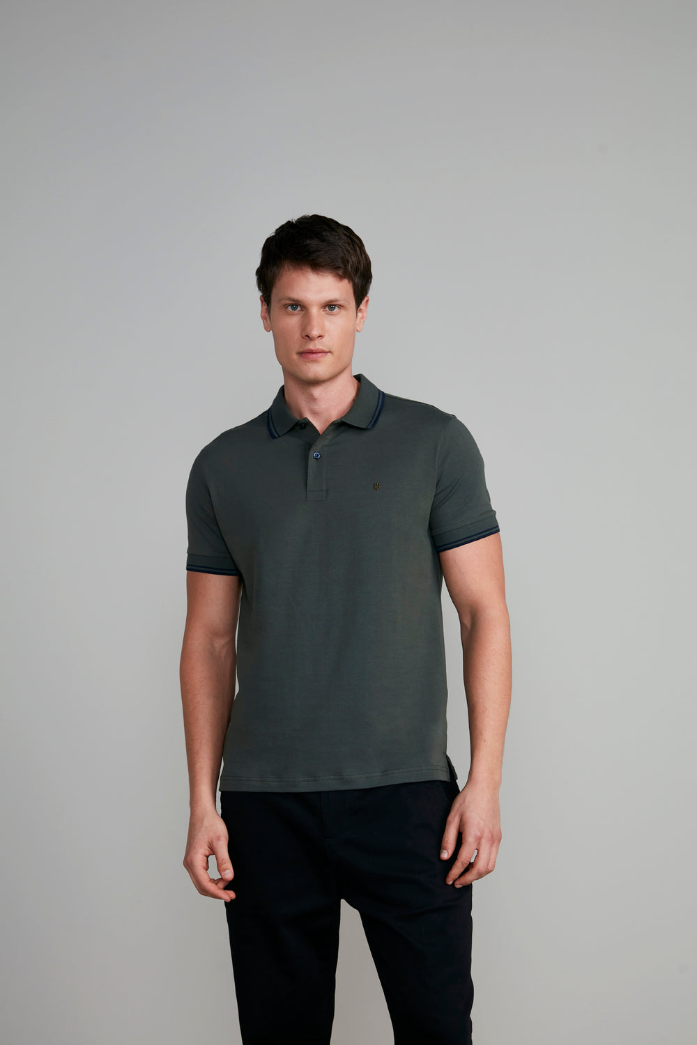 Polo Manga Curta Malha Básica Slim Fit
