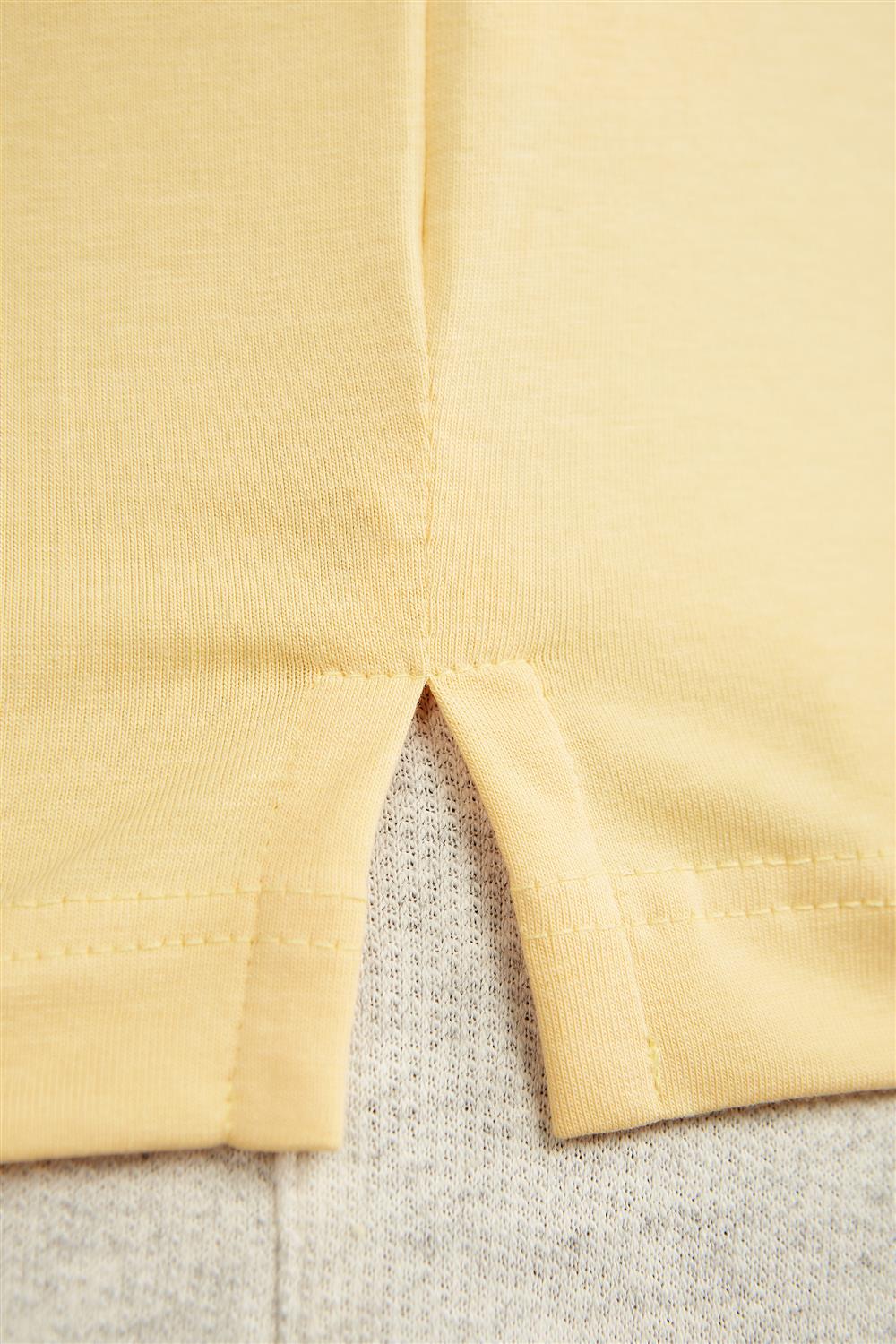 AMARELO