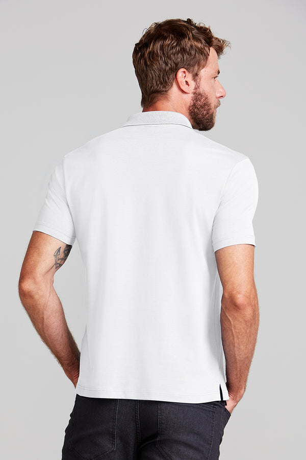 Polo Manga Curta com Bolso Comfort Malha Básica - Branco