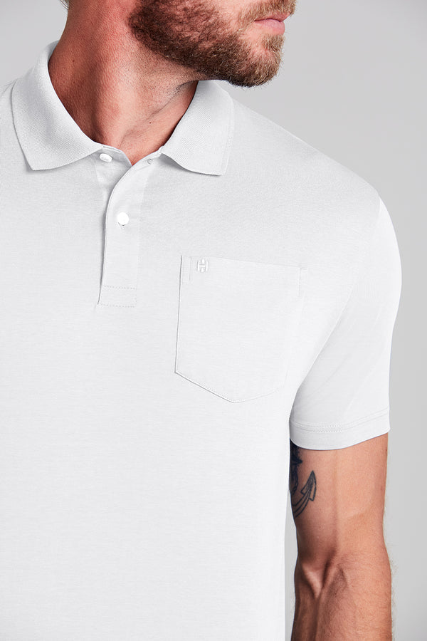 Polo Manga Curta com Bolso Comfort Malha Básica - Branco