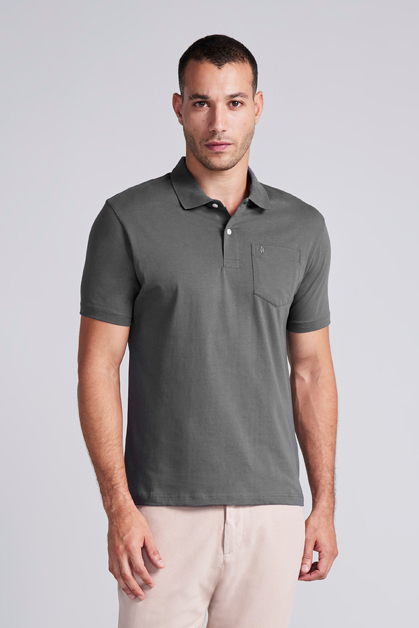 Polo Manga Curta com Bolso Comfort Malha Básica - Cinza