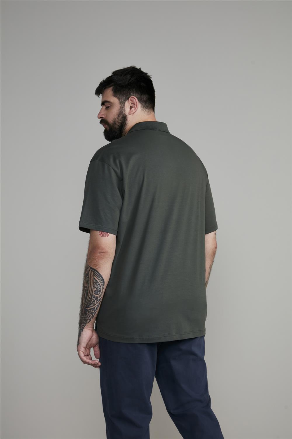Camisa Polo Básica com Bolso Malha Premium Comfort
