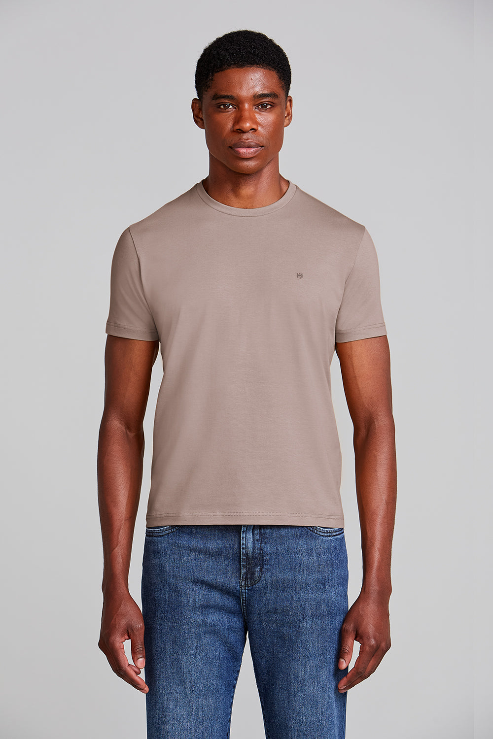 Camiseta Básica Malha Premium Slim Fit