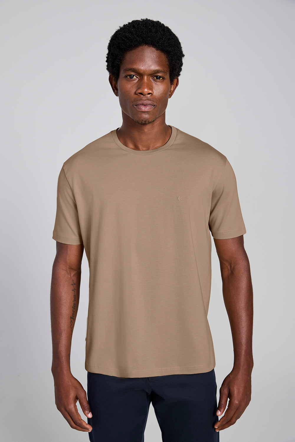 Camiseta Básica Malha Premium Comfort