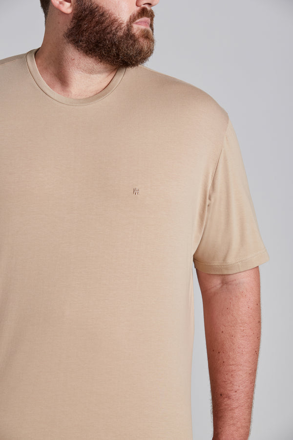 Camiseta Manga Curta Comfort Malha Básica - Marrom