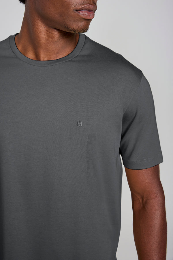 Camiseta Manga Curta Comfort Malha Básica - Cinza