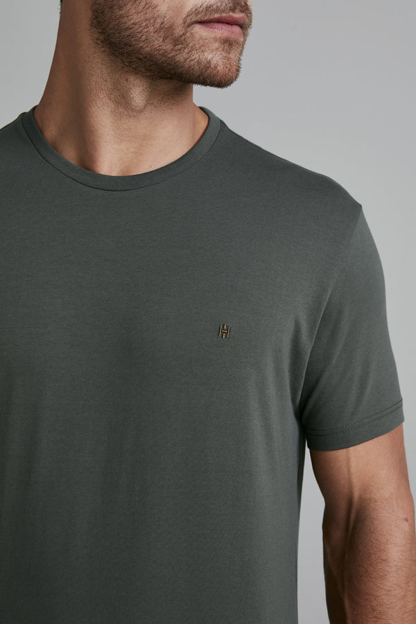 Camiseta Manga Curta Comfort Malha Básica - Verde Escuro