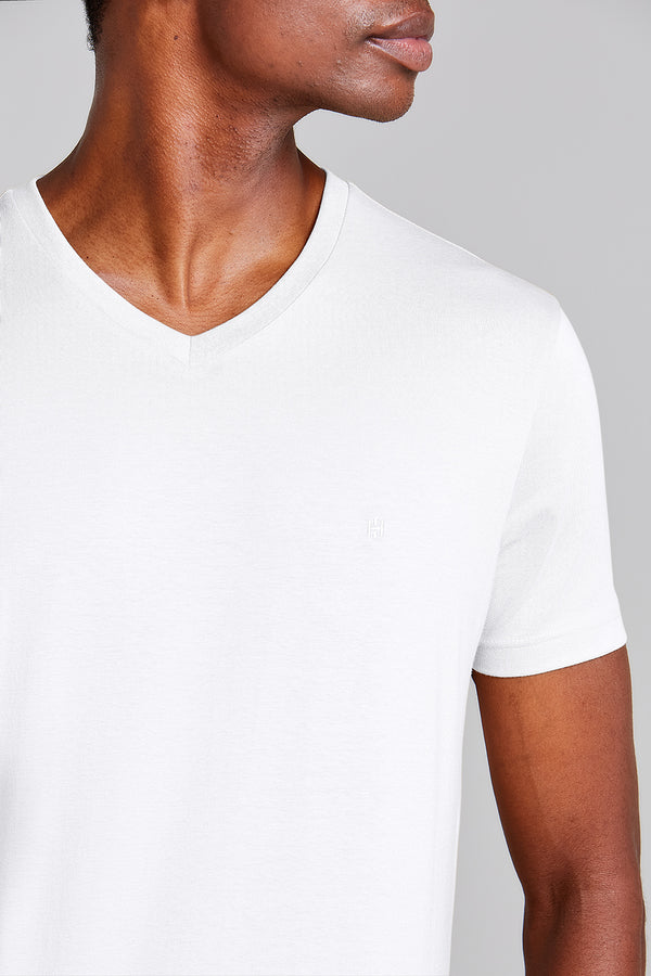 Camiseta Manga Curta Básica Malha Slim Fit - Branco