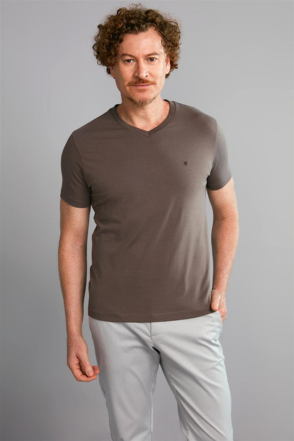 Camiseta Manga Curta Básica Malha Slim Fit - Marrom