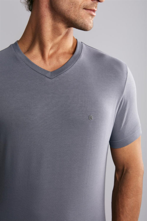 Camiseta Manga Curta Básica Malha Slim Fit - Cinza