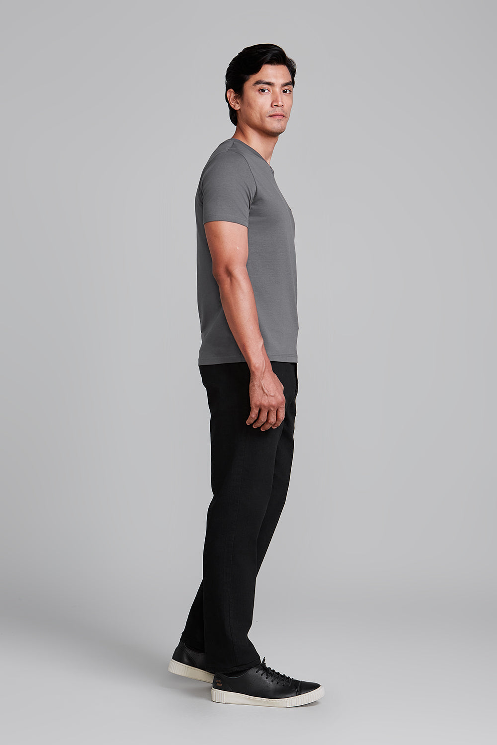 Camiseta Manga Curta Básica Malha Slim Fit