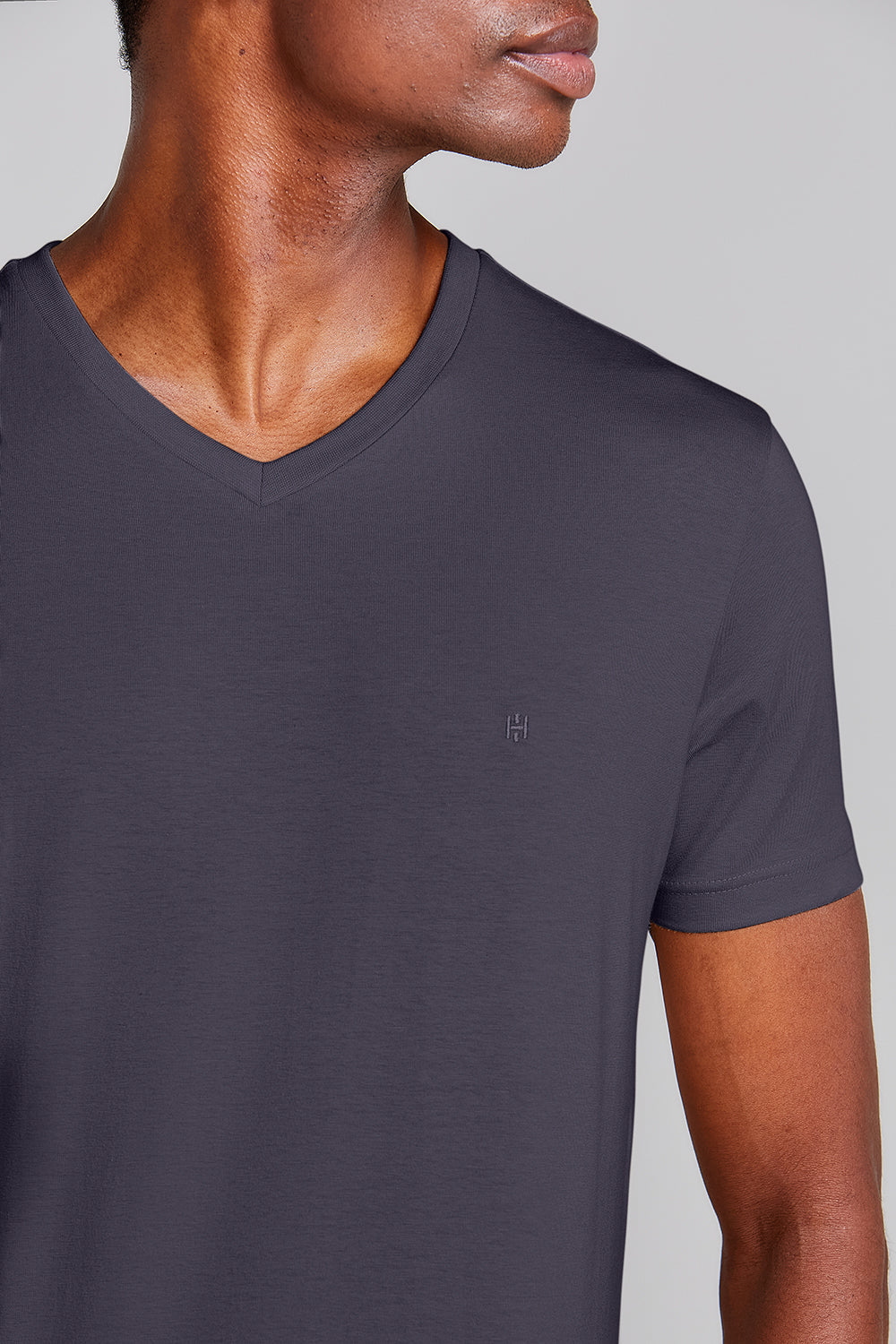 Camiseta Manga Curta Básica Malha Slim Fit