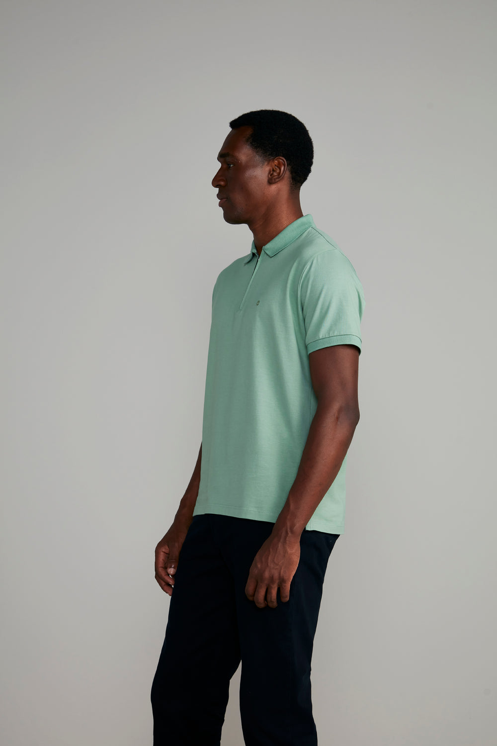 Polo Manga Curta com Zíper Comfort Básica