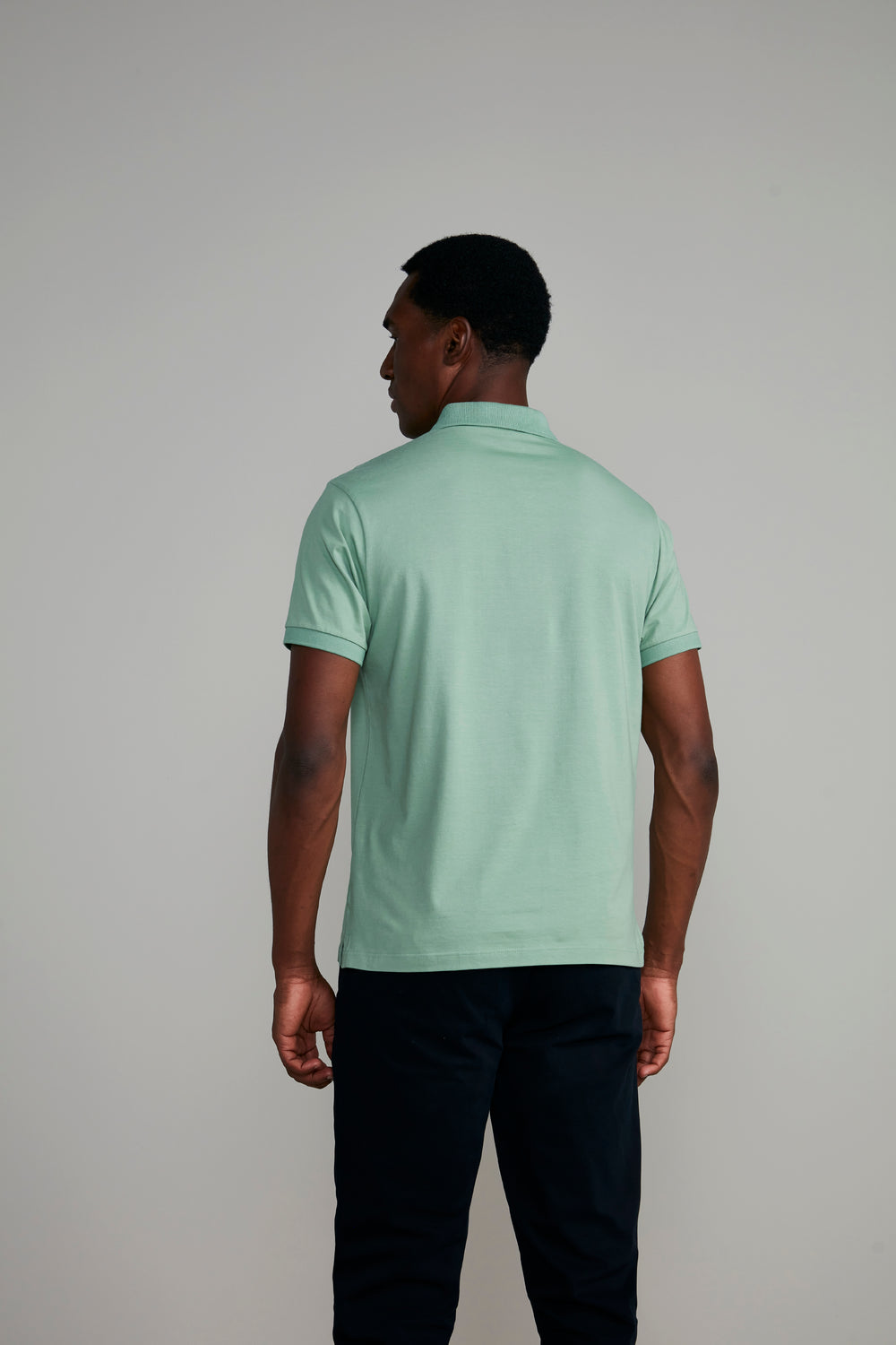 Polo Manga Curta com Zíper Comfort Básica