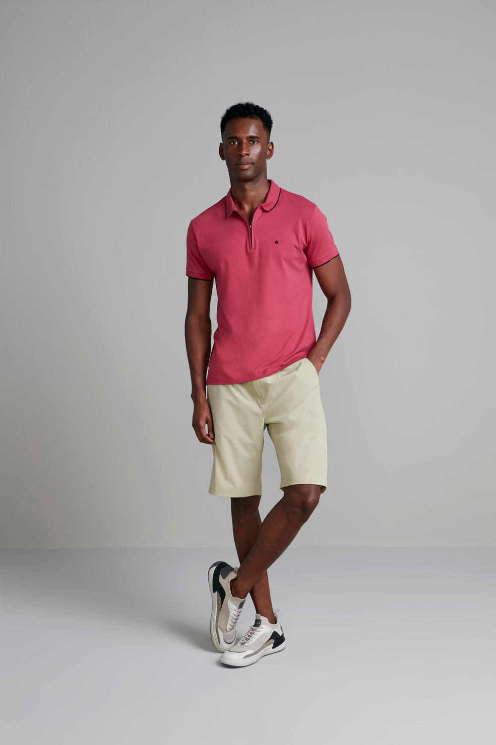 Polo Manga Curta com Zíper Slim Fit