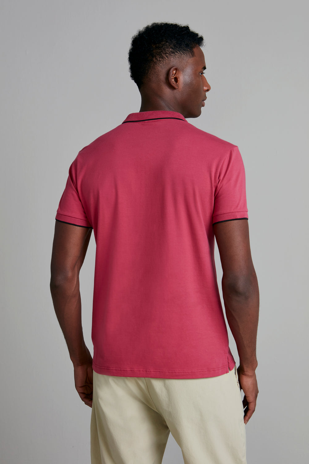 Polo Manga Curta com Zíper Slim Fit