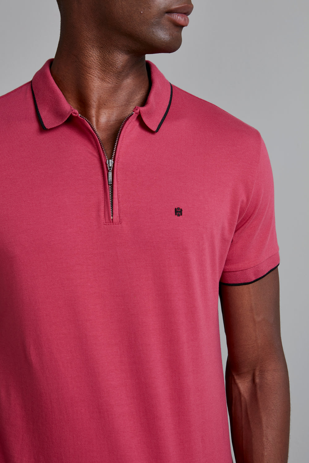Polo Manga Curta com Zíper Slim Fit
