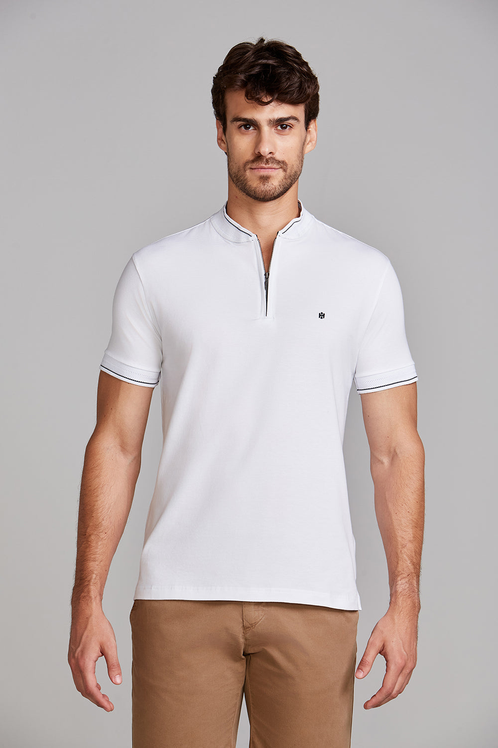 Polo Manga Curta com Zíper Básica Malha Slim Fit